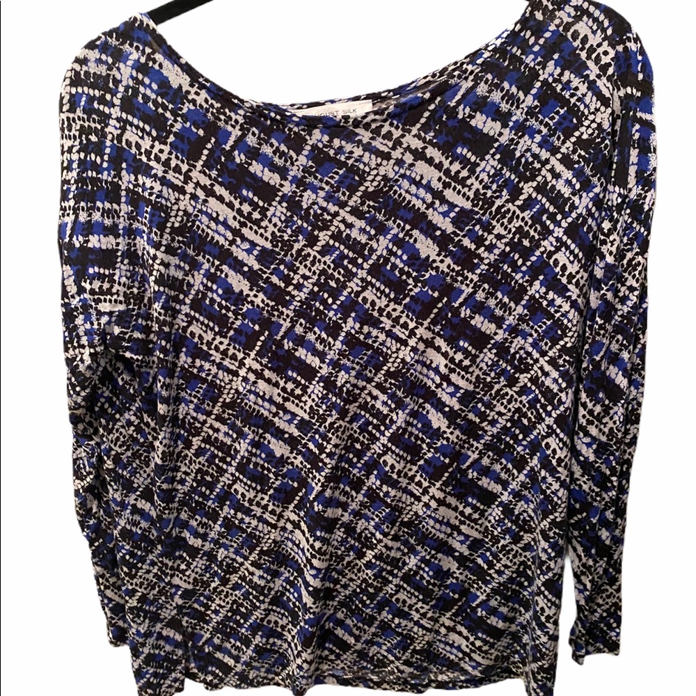 August silk blouse. Size S. Excellent condition.